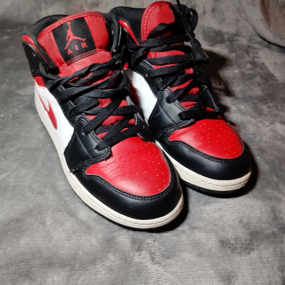 Jordan Kids Black and Red Sneakers
